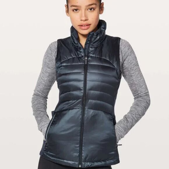 Lululemon Women's Navy Down For A Run II Slim Fitted Full-Zip Puffer Vest Size 2 - Picture 1 of 7